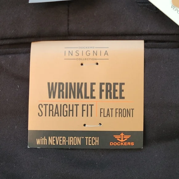 Dockers Insignia Straight khakis - Picture 2 of 6